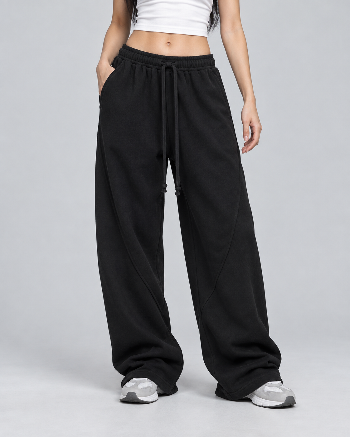 AVENUE — Plain wide-leg trousers — front view