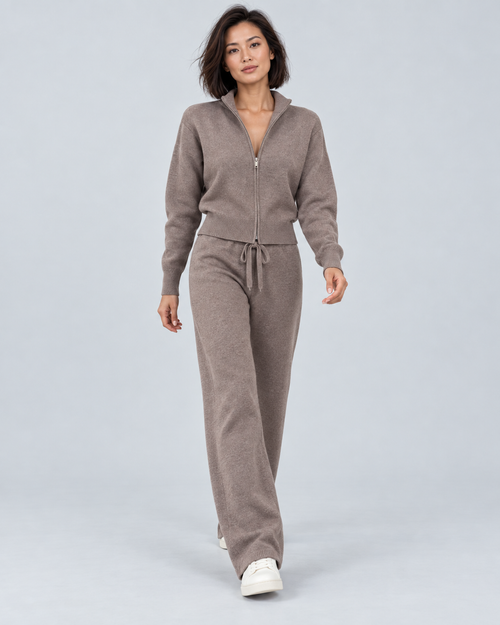CACHE — Ensemble en maille avec pantalon — Marron clair, vue de face