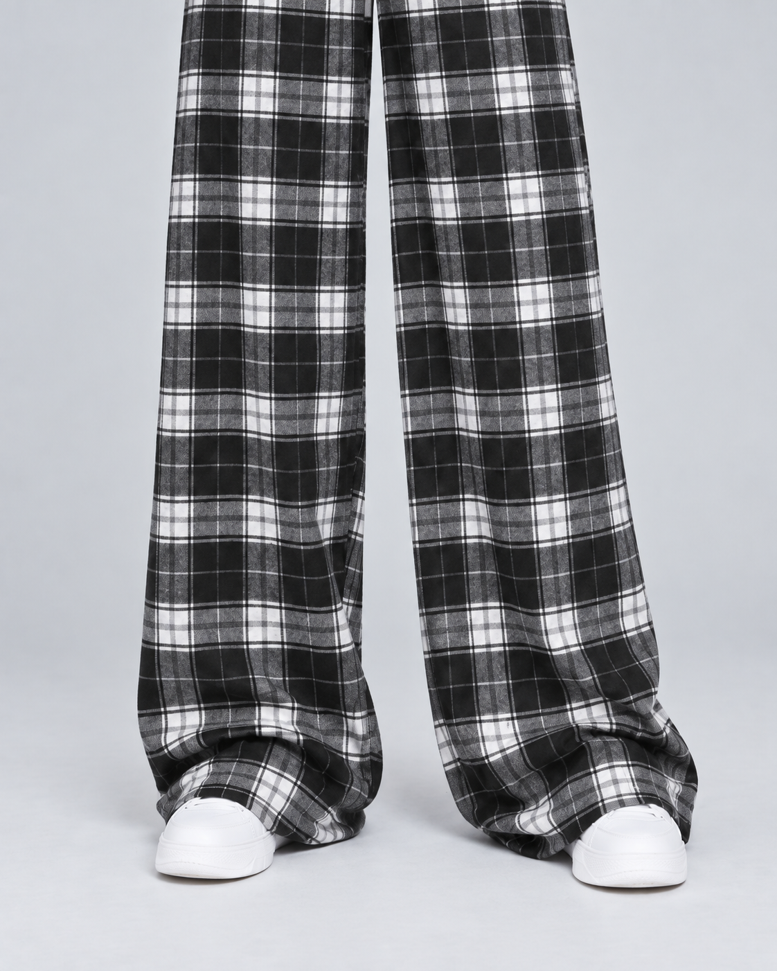 CHECK — Relaxed checked trousers