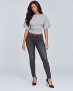 CINCH — Waist-shaped cropped T-shirt