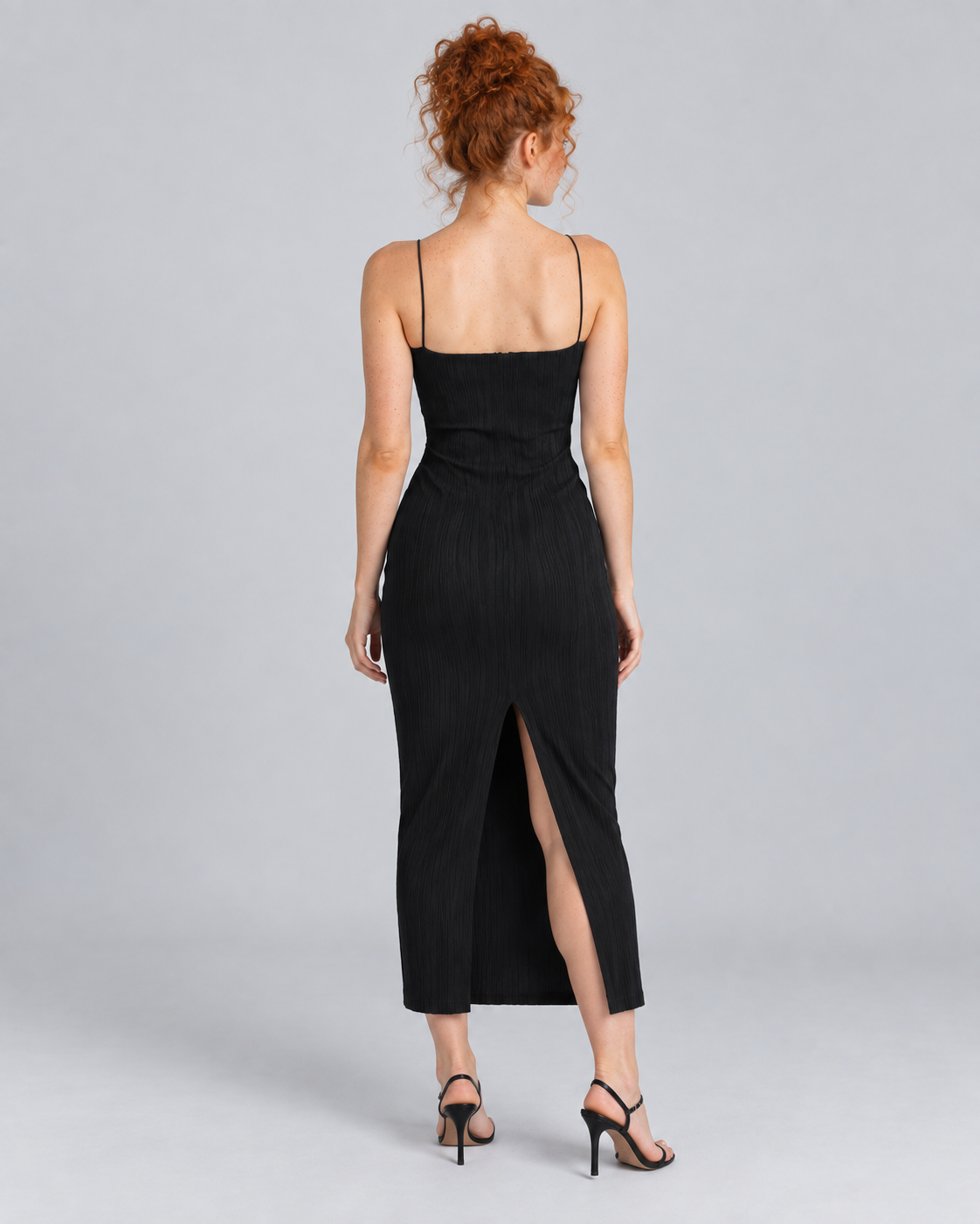 COLUMN — Ribbed maxi dress — back view