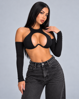 CUTOUT — Long-sleeved cut-out crop top