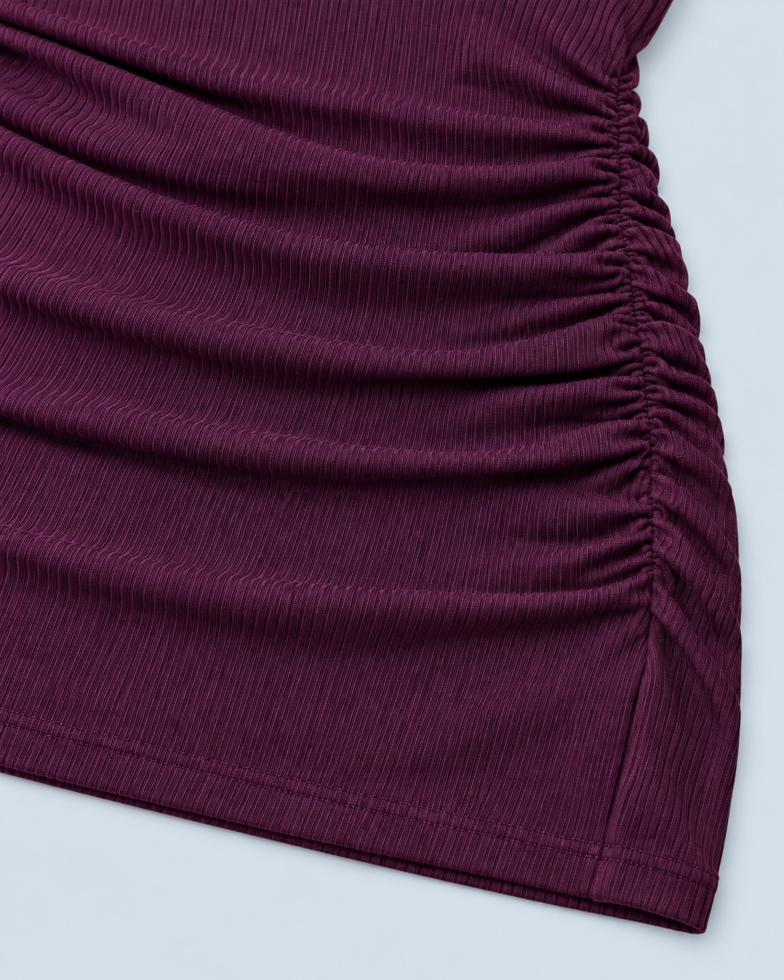 DIVA — Fitted dress with arm warmers