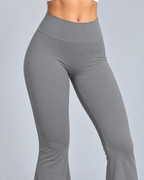 GRAVITY — Back-ruched flared leggings