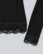 LACE — Fitted top with lace trim