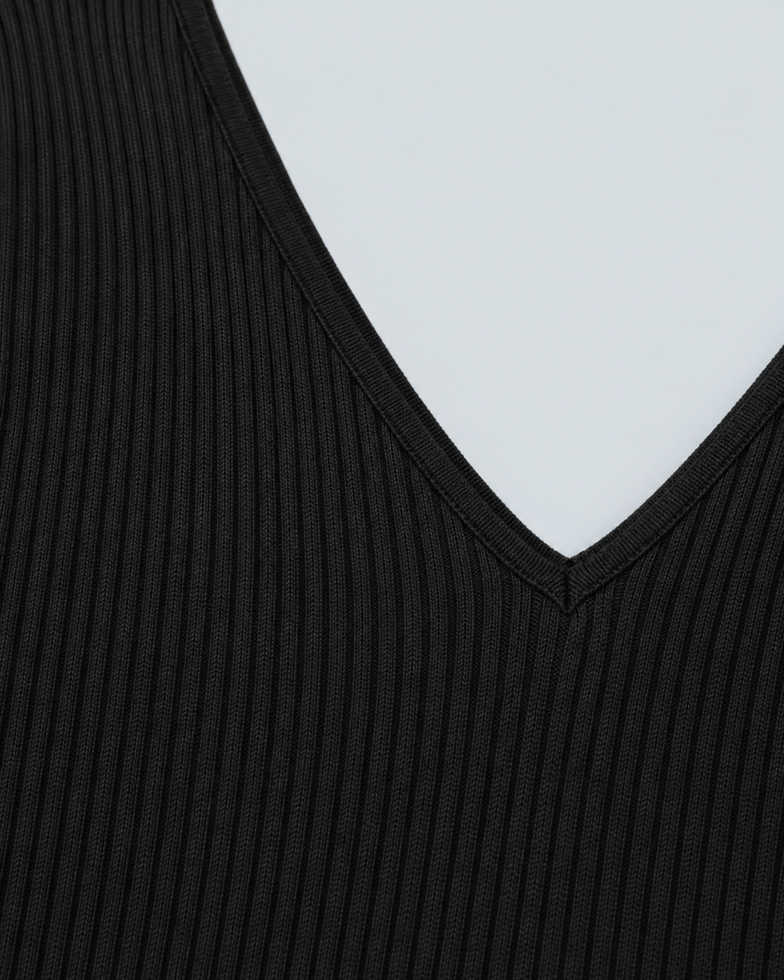 NORA — Ribbed V-neck top