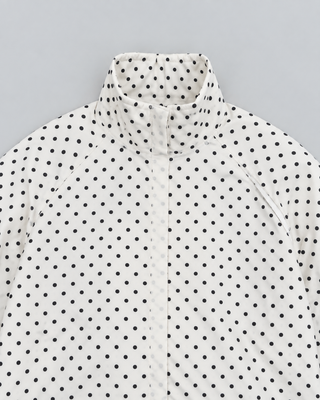 POINTILLE — Polka-dot top