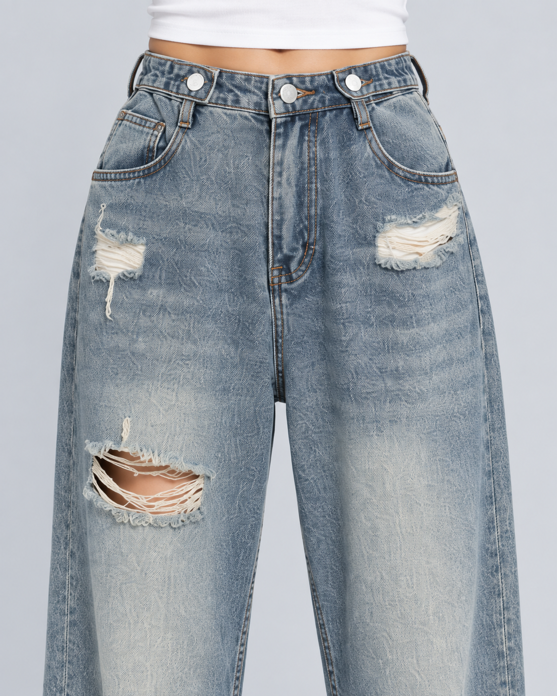 RIPPED — Relaxed distressed jeans