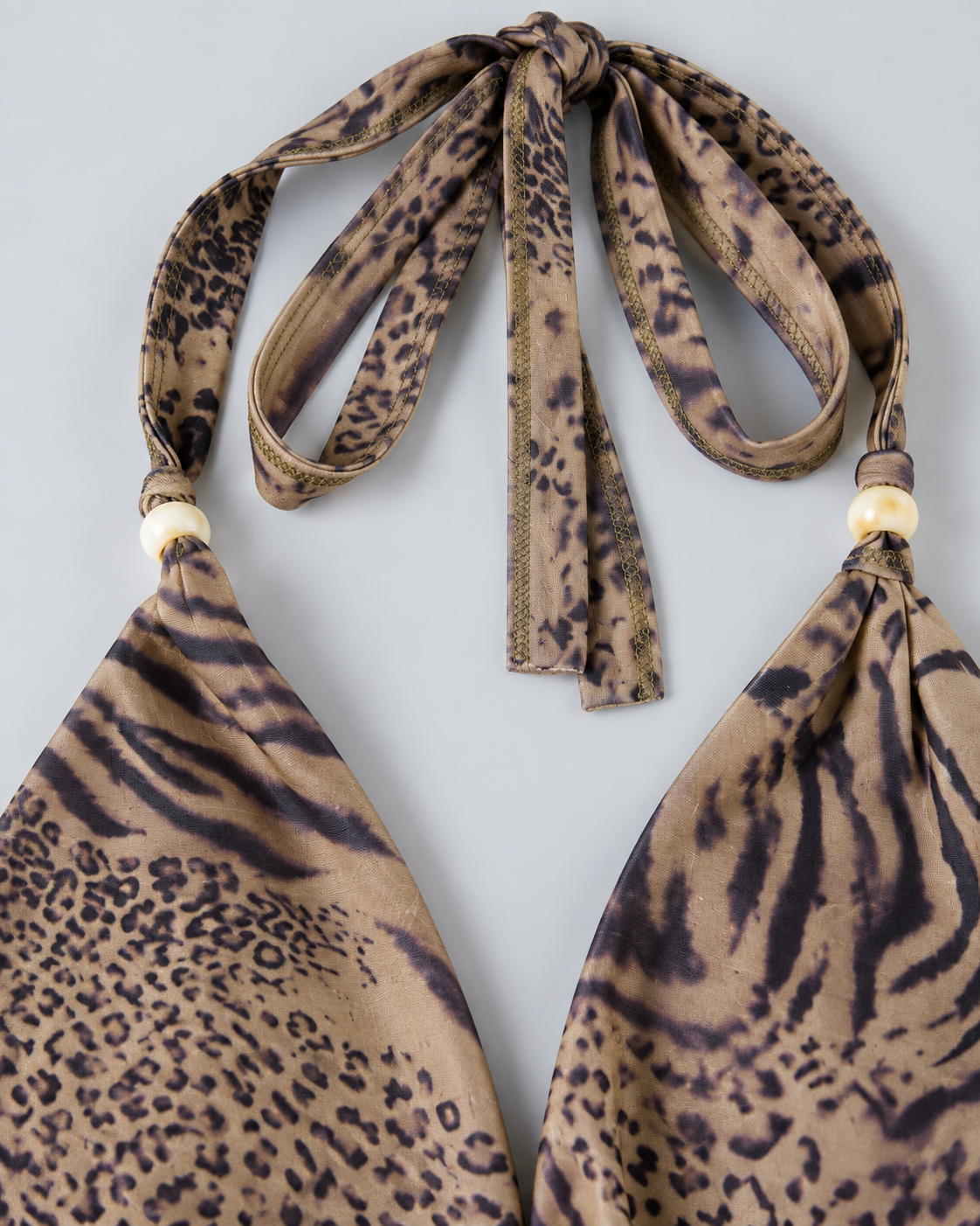 SAVANE — Leopard halter top and shorts set