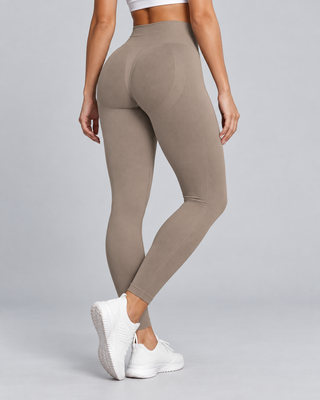SCULPT — Leggings with curved seams — back view
