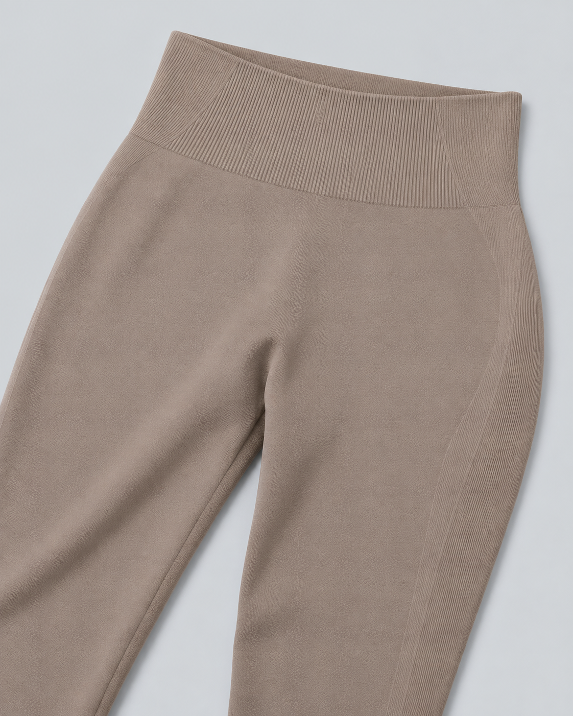 SCULPT — Leggings with curved seams