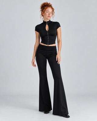 ZIPPED — Zip-front cut-out set — front view